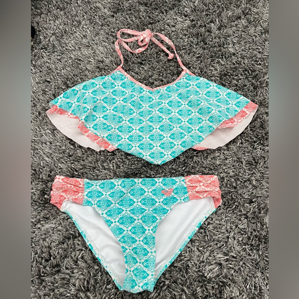 Ruffle bikini set